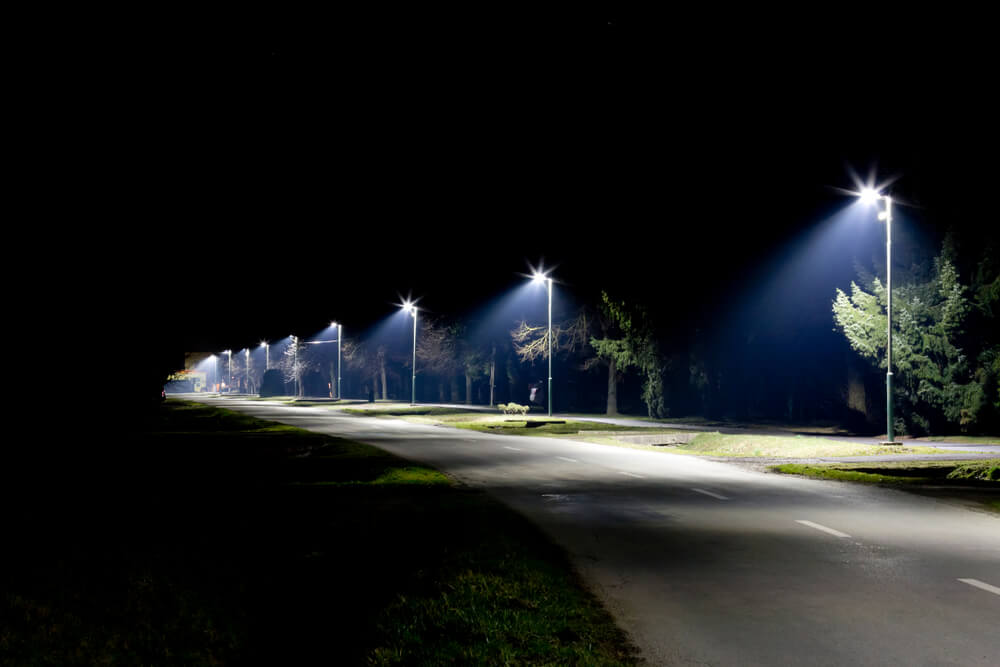 Освещение дороги ночью
